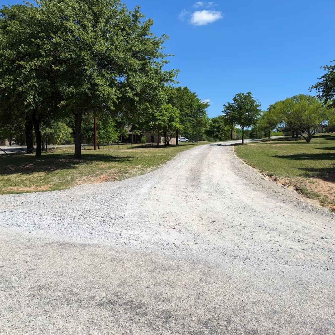 a gravel driveway